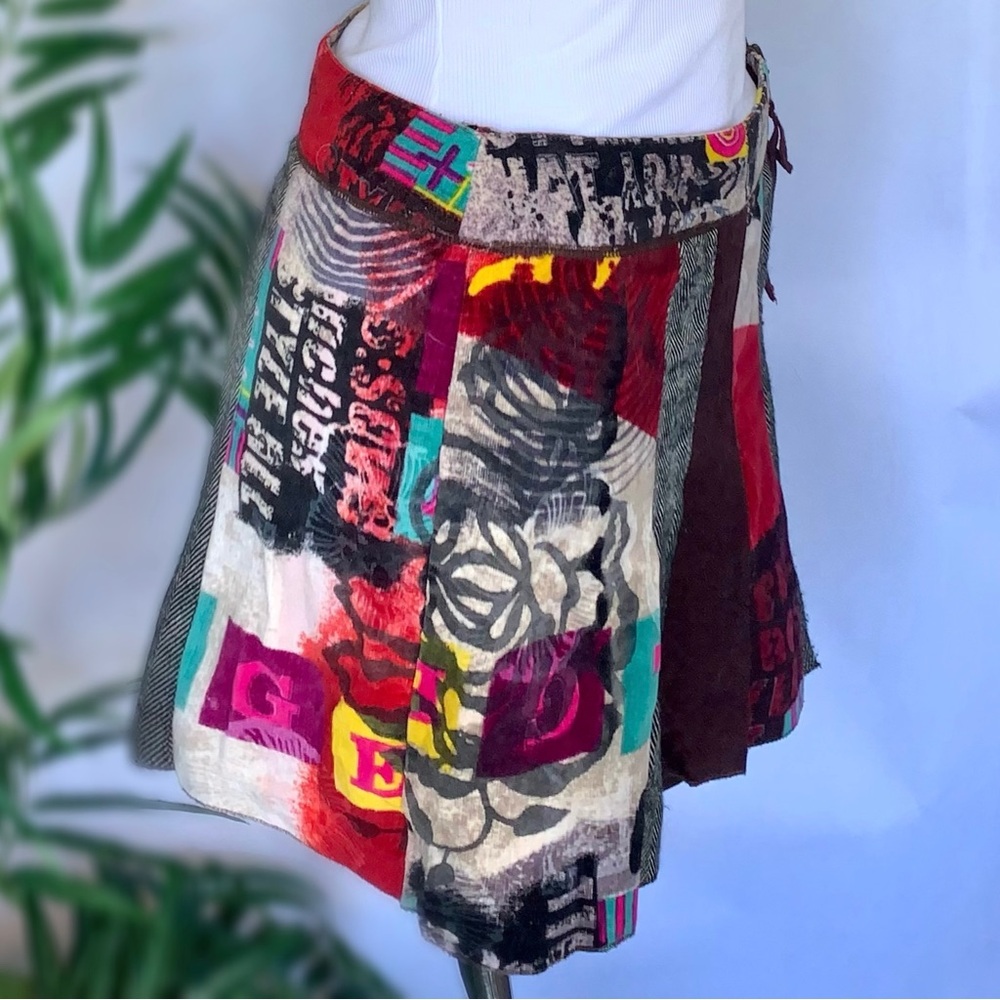 p l e a t :: Unique Bold Multimedia Pleated Mini Skirt Tweed Velvet - Picture 4 of 15
